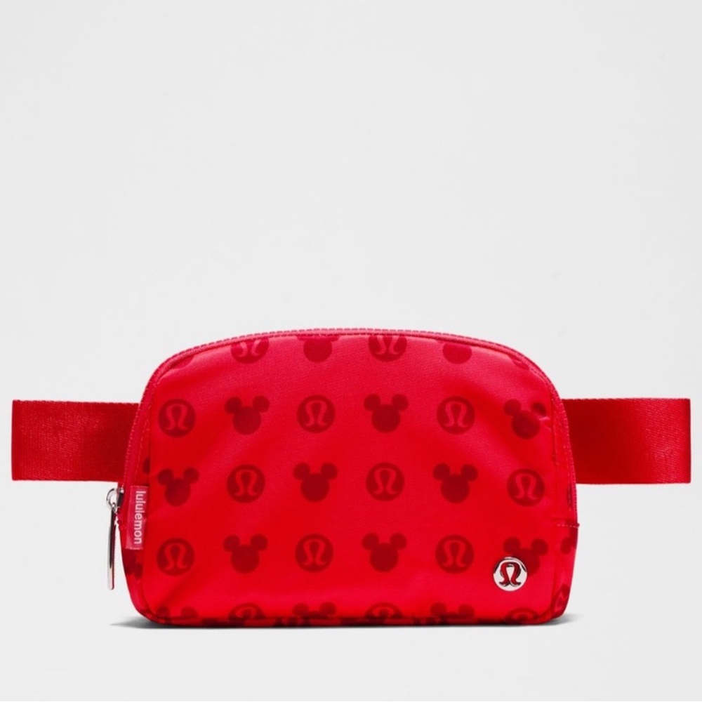 Lululemon x Disney everywhere beltbag